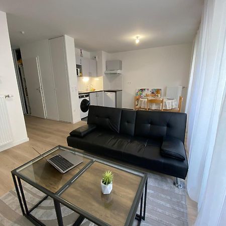 Joli Appartement F2 Bobigny Metro Proche Paris Екстер'єр фото