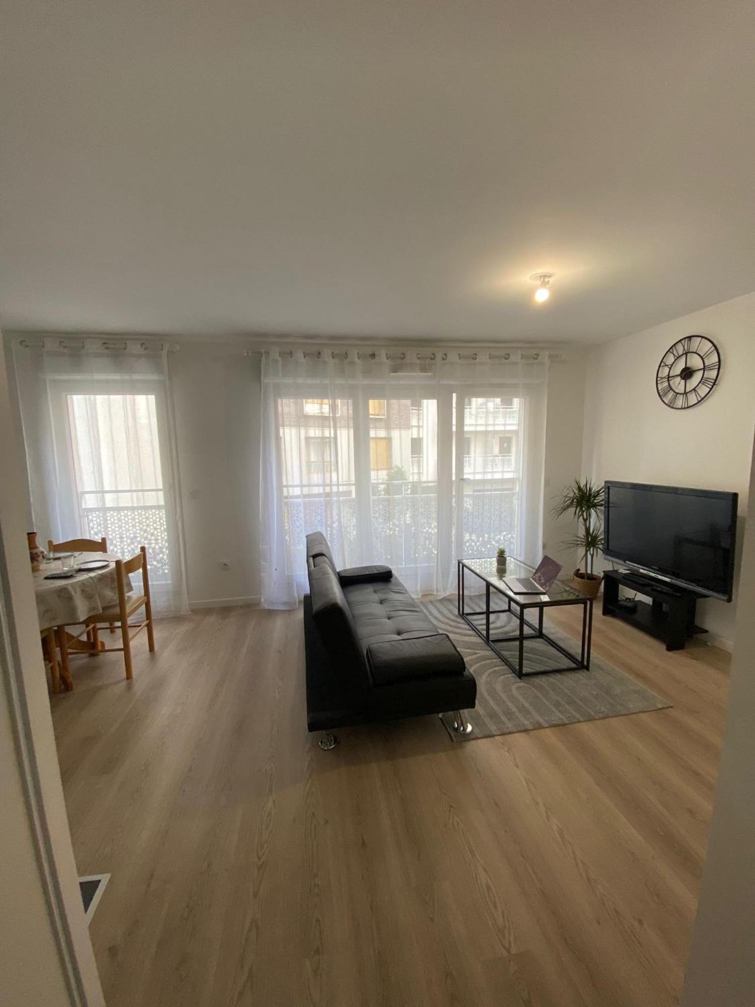 Joli Appartement F2 Bobigny Metro Proche Paris Екстер'єр фото